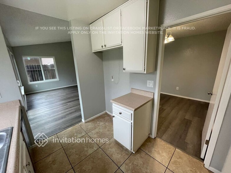 Building Photo - 4932 Buffwood Way