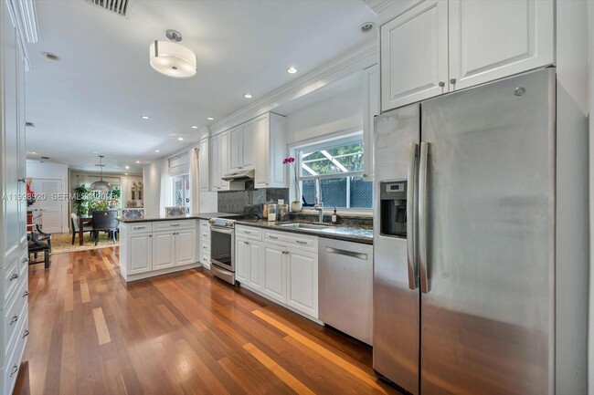 Building Photo - 186 Edgewater Dr