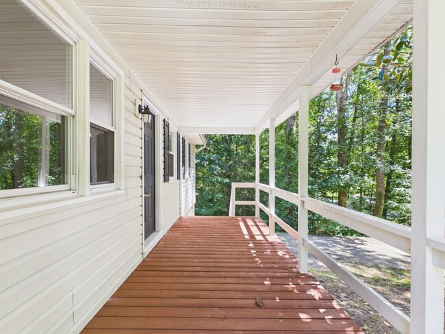 Building Photo - 3041 Clintwood Rd