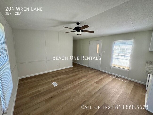 Building Photo - 204 Wren Ln