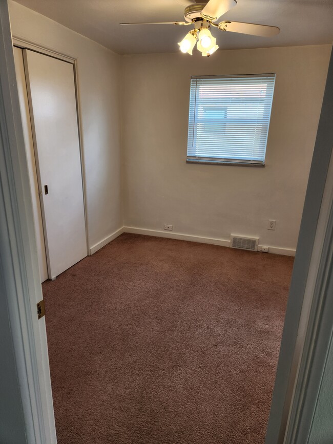 1st Bedroom - 528 Montclair St