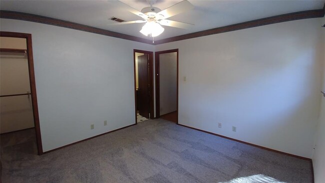 Building Photo - 3511 Monument Dr