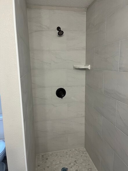 Building Photo - 536 1st St