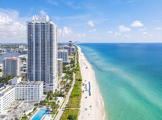 Building Photo - 6345 Collins Ave