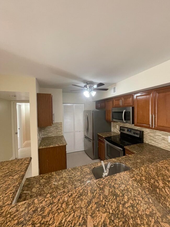 Building Photo - 1743 Village Blvd