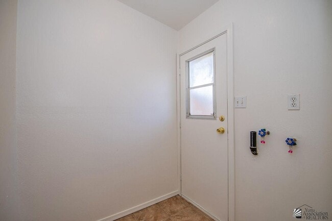 Building Photo - 251 S 17th Ave