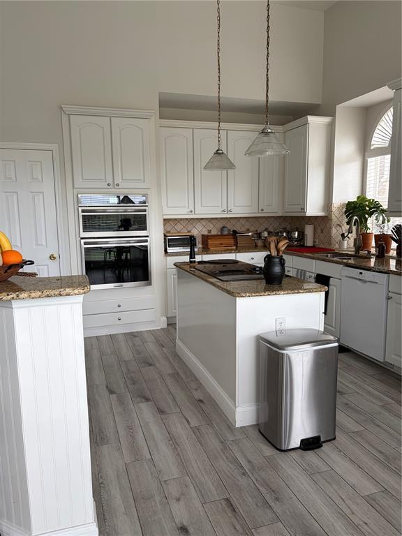 Building Photo - 8040 Solitaire Ct