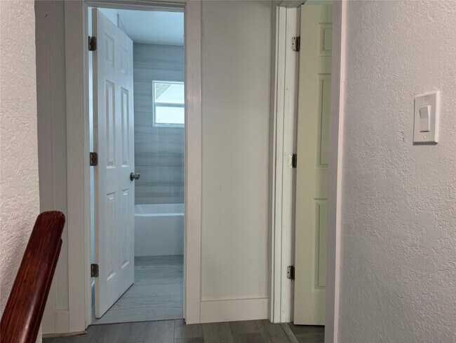 Building Photo - 4551 NW 12th St