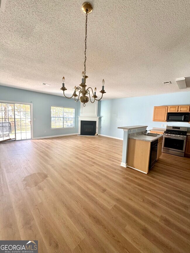 Building Photo - 3871 Pleasant Oaks Dr