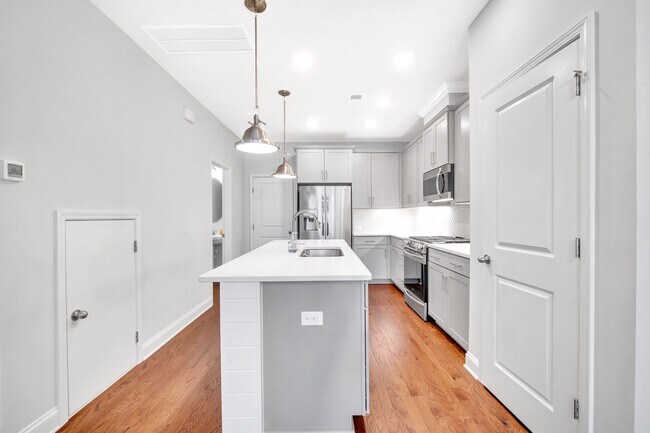 Building Photo - 526 Morrows Turnout Way