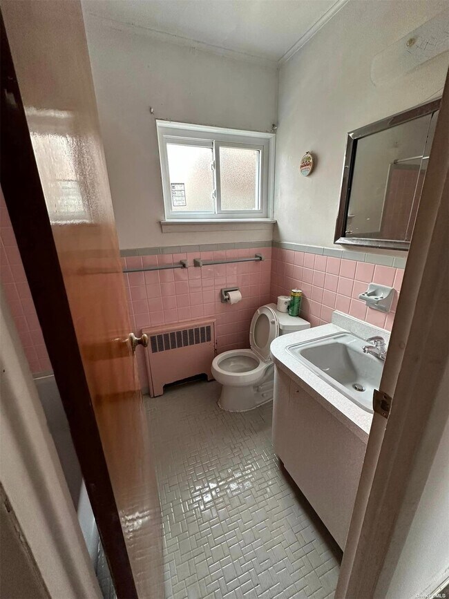 Building Photo - 33-08 Francis Lewis Blvd