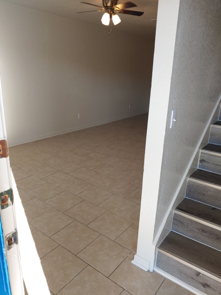 Building Photo - 3208 Hereford Ln