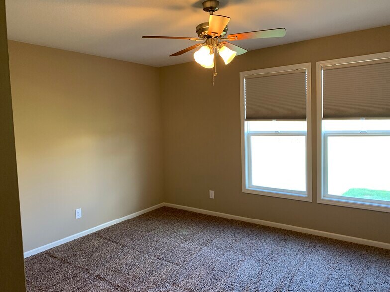 Main Bedroom - 1631 N 127th St