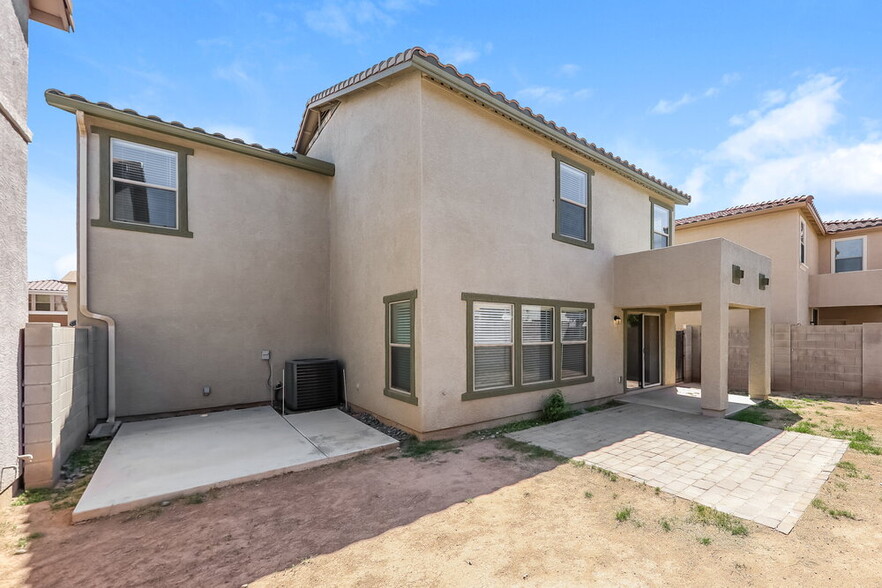 Building Photo - 10958 W Pierson St