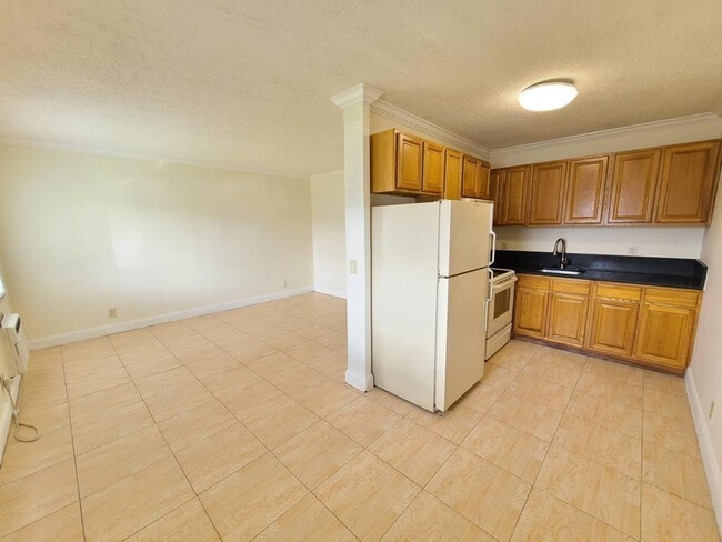 Building Photo - 1829 N A St