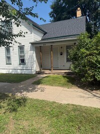 Building Photo - WA824X