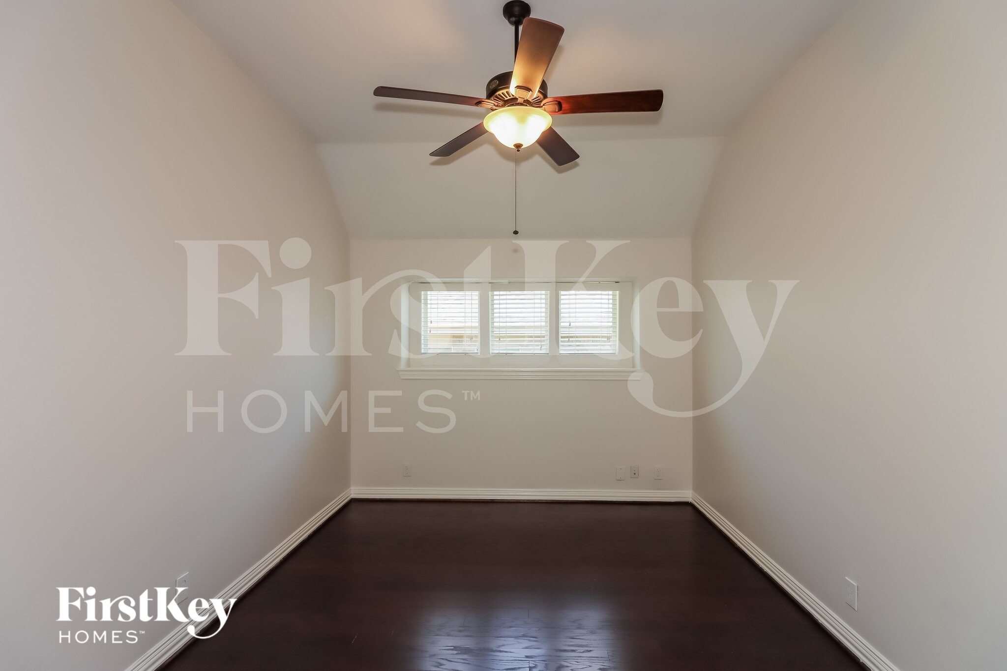 Building Photo - 210 Terrace Creek Ct