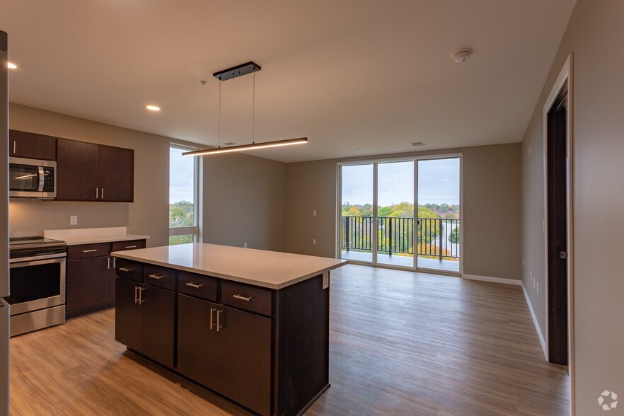 Honey Creek Place 8041 W Blue Mound Rd Milwaukee WI 53213 Apartment