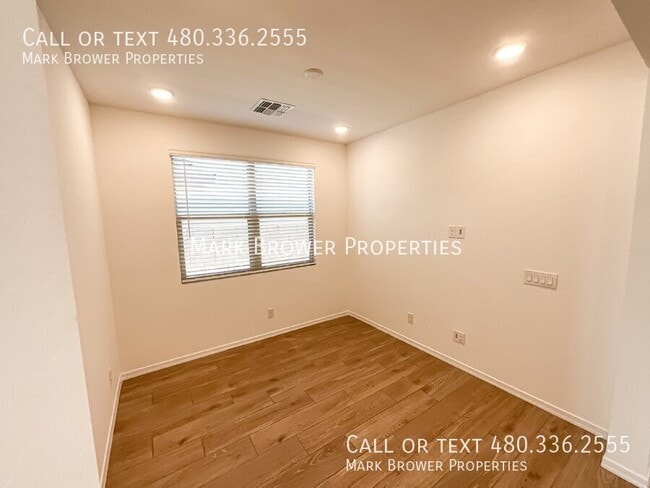 Building Photo - 34682 Ashwood Dr