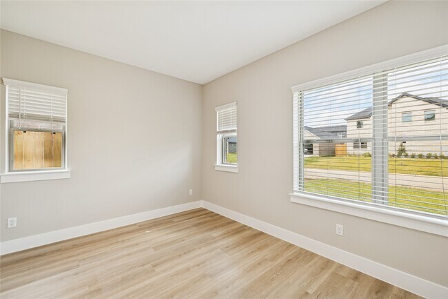 Building Photo - 2602 Martinas Ct