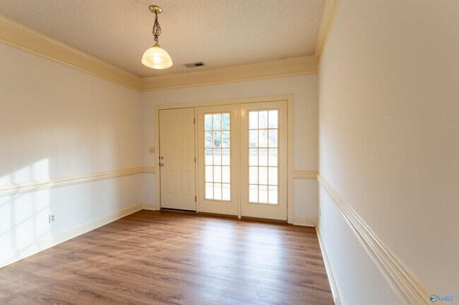 Building Photo - 106 Cranberry Way
