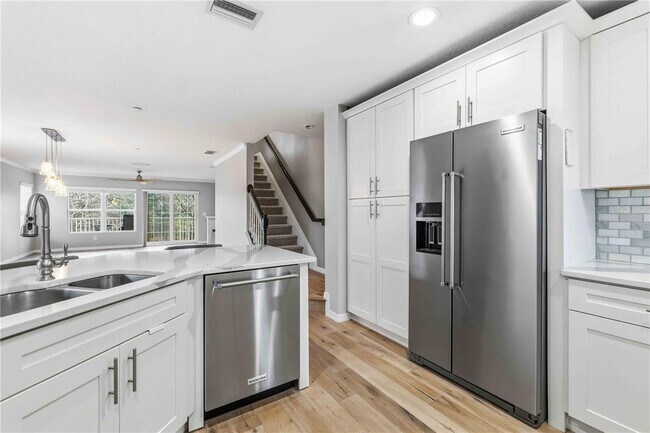 Building Photo - 9040 White Sage Loop