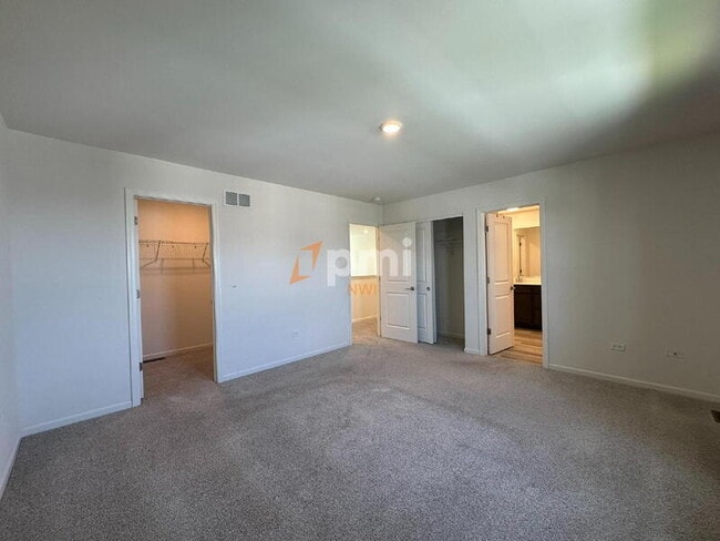 Building Photo - 2080 E 110th Ln