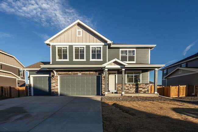 Building Photo - Spacious 4-Bedroom Home with 3-Car Garage & Walk-Out Basement | Prime Living Opportunity
