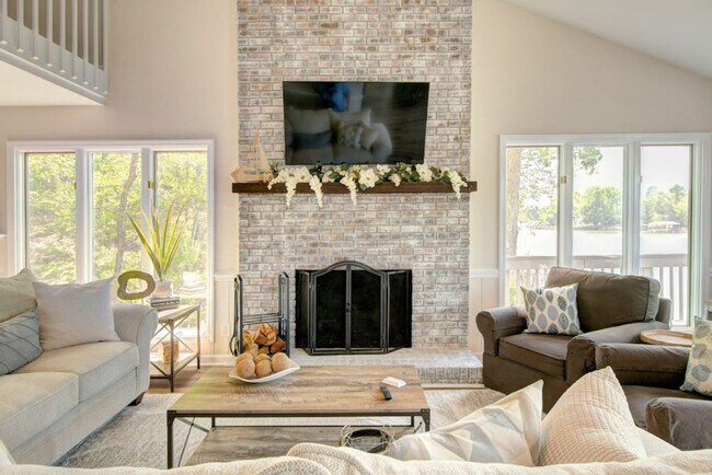 Building Photo - 16920 Landover Rd