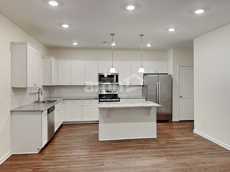 Building Photo - 84 Andrew Jackson Ct