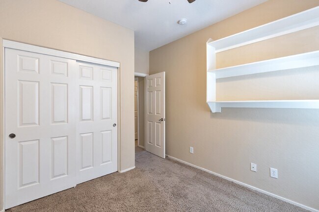 Building Photo - Lovely Anthem home on quiet cul-de-sac  no...
