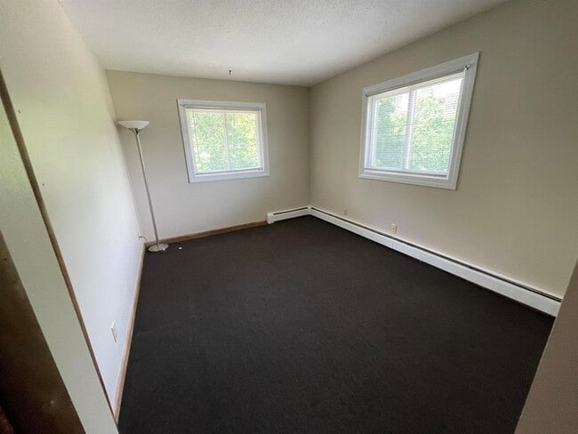 Building Photo - 57 Crossman Dr