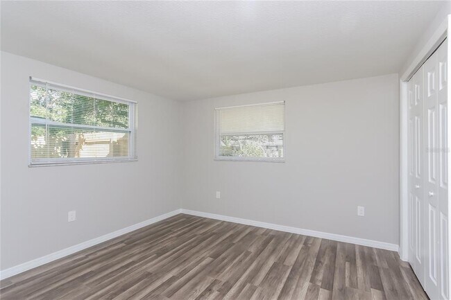 Building Photo - 6232 Murdock Ave