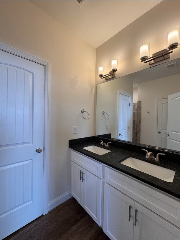 Building Photo - Inquire today on how to get FREE RENT!