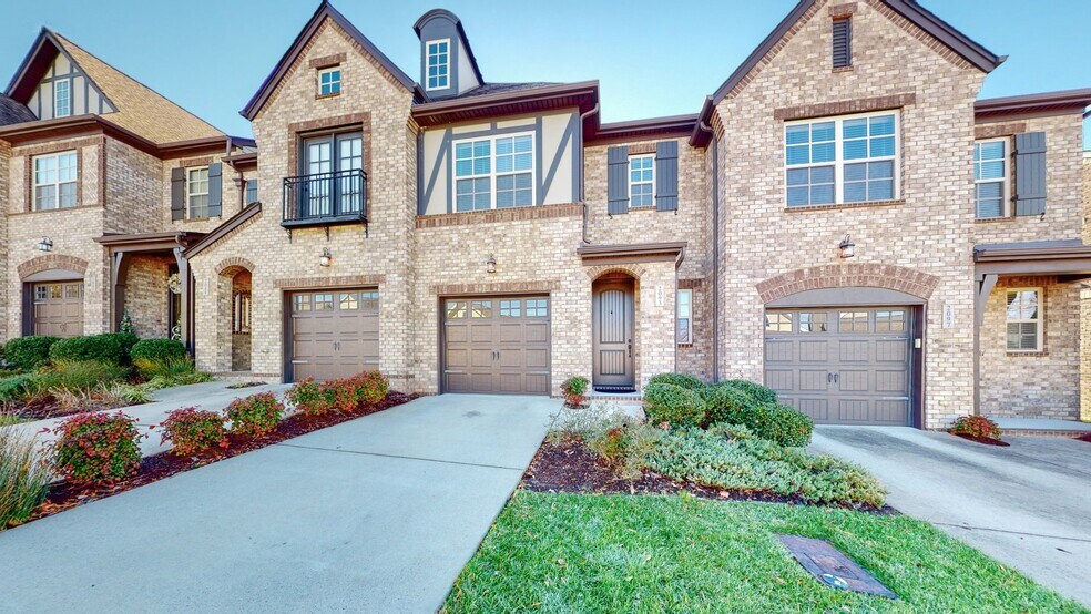 Building Photo - 2093 Newark Ln