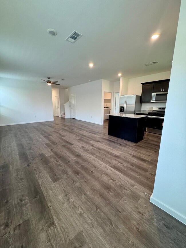 Building Photo - 15357 Dapple Blf Ln