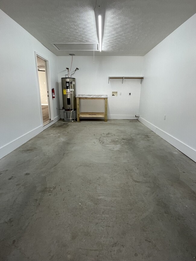 Building Photo - 2059 Adelsheim Cir SW