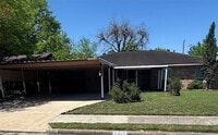 Building Photo - 5910 Delbury St