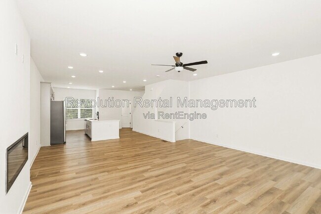 Building Photo - 32 Nickel Dr