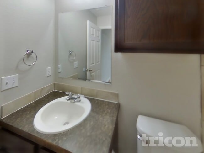 Building Photo - 1027 Trail Driver Cove