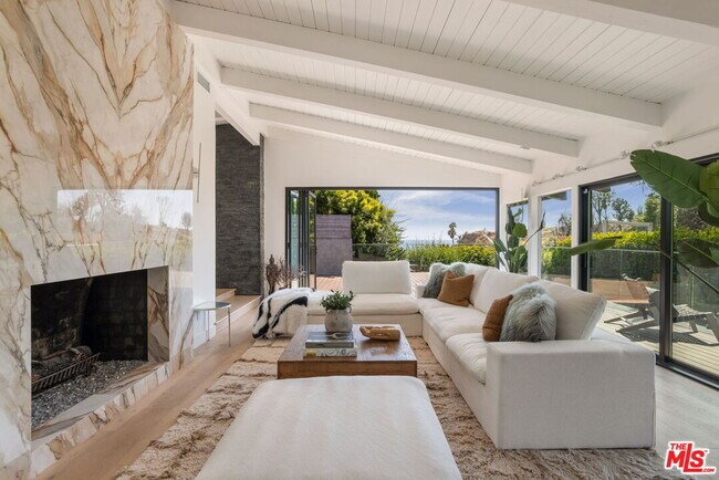 Building Photo - 344 Arno Way
