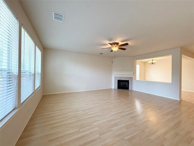 Building Photo - 7006 Rambollet Terrace