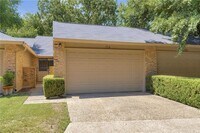 Building Photo - 7211 Lakewood Dr
