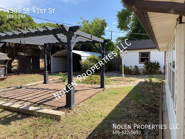 Building Photo - 4505 SE 41st St