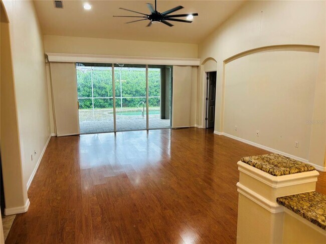Building Photo - 112 Abercrombie Ave