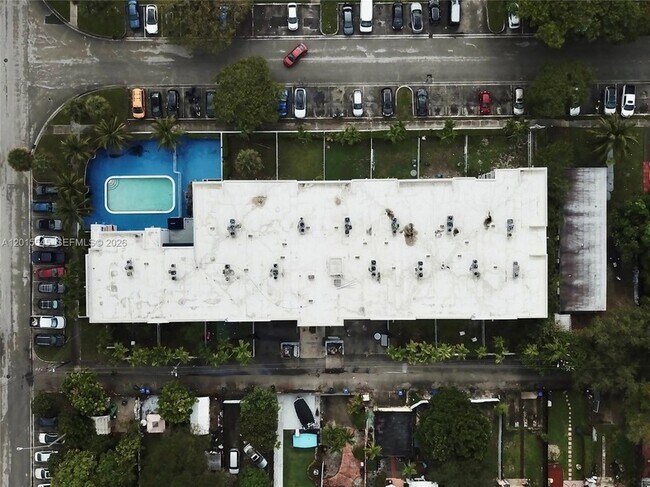 Building Photo - 2175 NE 170th St