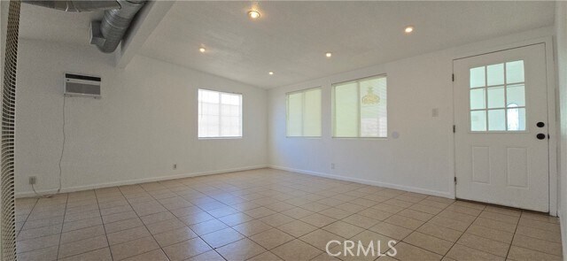 Building Photo - 21780 Snow View Dr