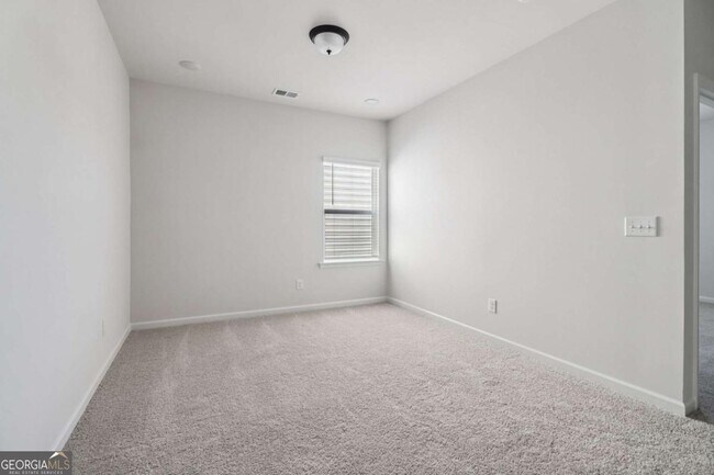 Building Photo - 708 Shetland Trl