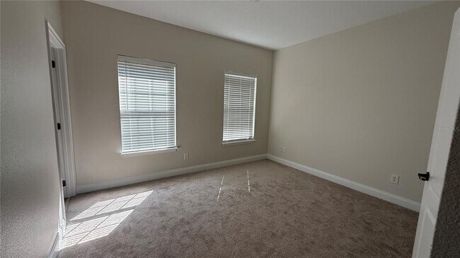 Building Photo - 7224 Halton Ct