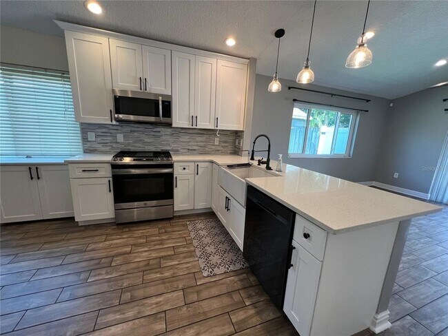 Building Photo - 8509 Bella Way